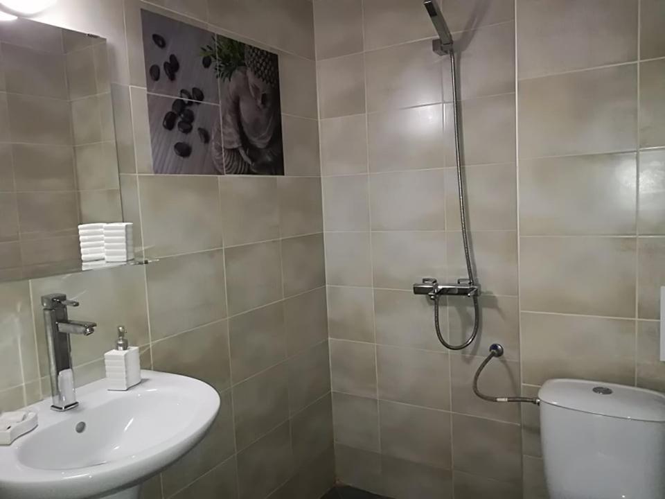 Astoria Apart otel Hisarya Dış mekan fotoğraf